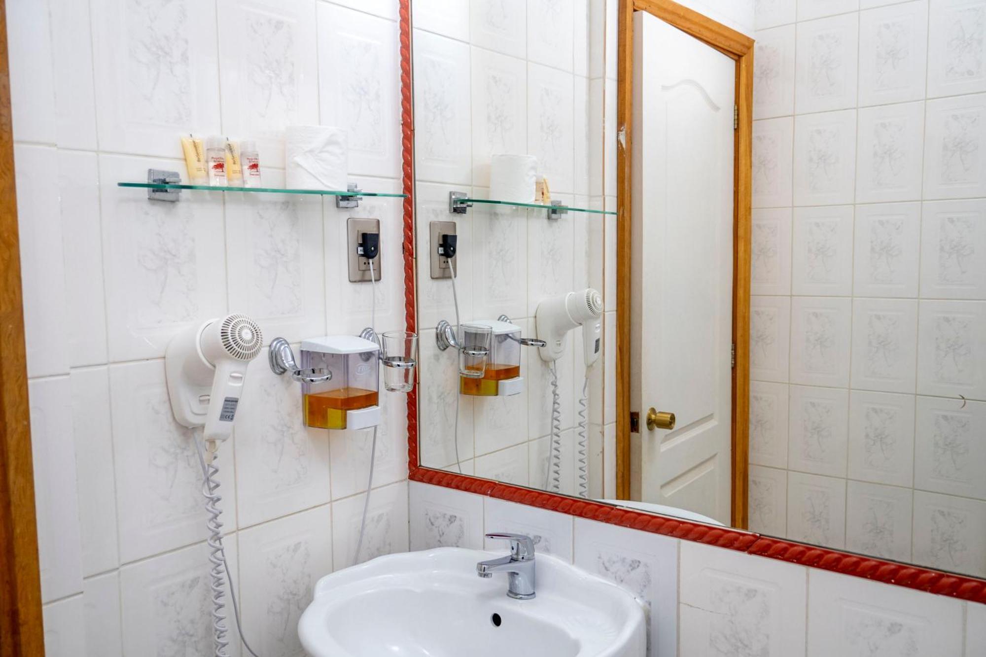 Hotel Plaza Пунта-Аренас Экстерьер фото